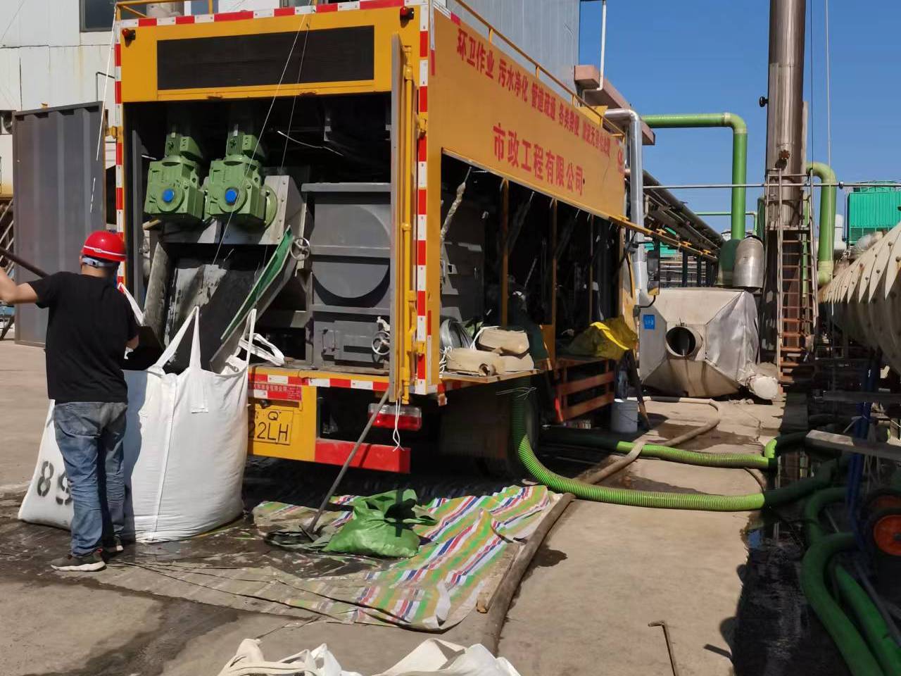 德清淤泥压干处理